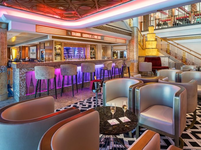 Magnum's Champagne & Wine bar